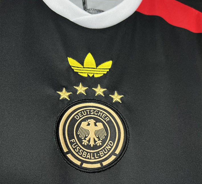 Maglia concept nera Germania edizione Euro tenuta da calcio