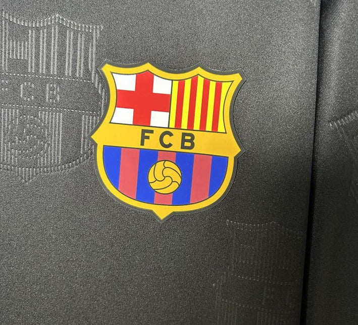 jersey-football-fc-barcelone-noir-collection-concept-saison-2526 Maglia da calcio FC Barcellona nera collezione concept stagione 2526