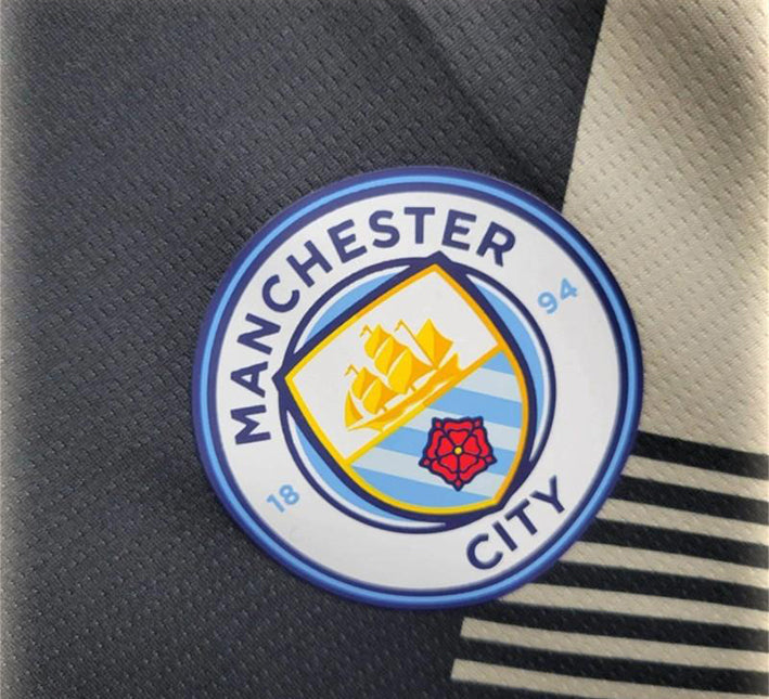 maillot-de-foot-manchester-city-style-moderne maglia da calcio Manchester City stile moderno