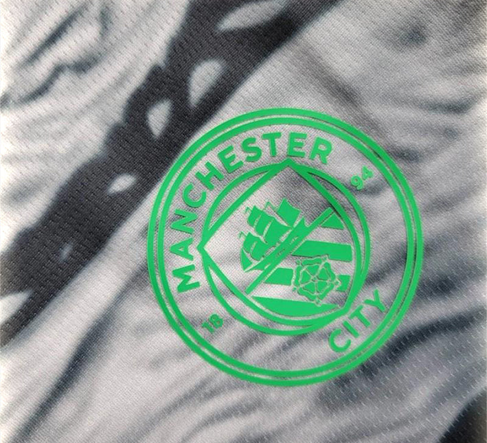 t-shirt-de-football-manchester-city-design-concept-noir-gris-pour-supporter T-shirt da calcio Manchester City design concept nero grigio per supporter