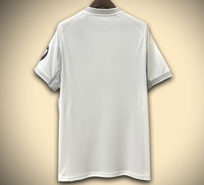 MAILLOTREALMADRID2425DOMICILEDOS.jpg Maglia Real Madrid Home 2025-2026 vista posteriore