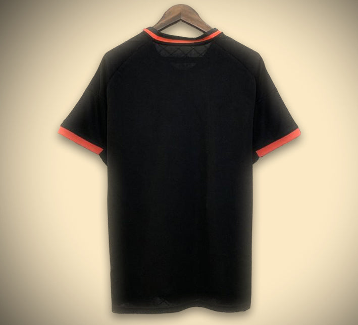 Maglia da calcio Real Madrid tenuta Home alternativa rosa rossa stagione 2025 2026