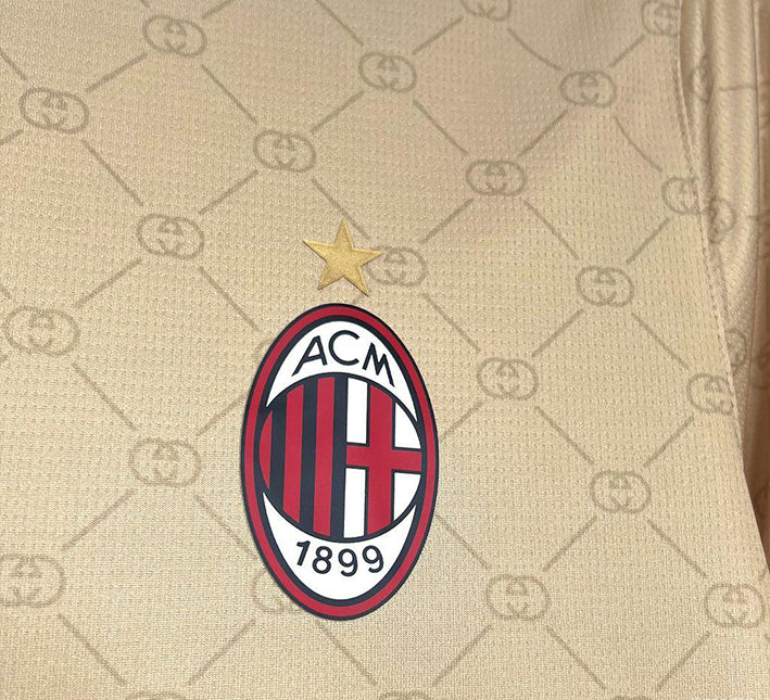 maillot-concept-ac-milan-edition-gucci-or-saison-2425 Maglia concept AC Milan edizione Gucci oro stagione 2425
