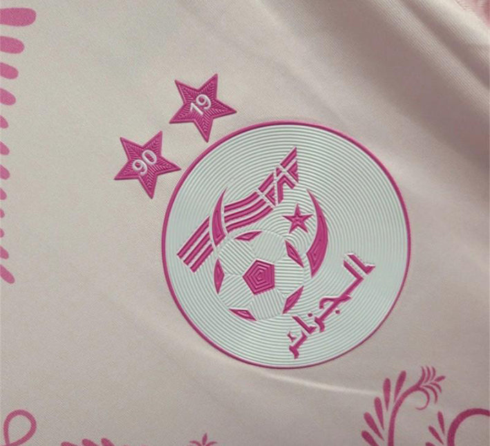 maillot-concept-algerie-edition-rose-pour-supporter-des-fennecs Maglia concept Algeria edizione rosa per sostenere le Volpi del Deserto