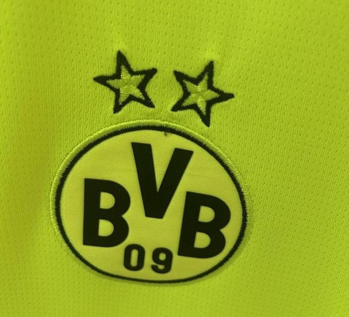 maillotbvbconceptvertlogo.jpg Maglia Concept Borussia Dortmund Edizione Verde 2024-2025 vista laterale
