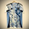 maillot-concept-japon-bleu-ciel-inspiration-dragon-ball-edition-2425 Maglia concept Giappone azzurro cielo ispirazione Dragon Ball edizione 2425