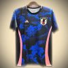 maillot-concept-japon-dragon-noir-et-bleu-pour-fan-de-football maglia concept Giappone drago nero e blu per fan del calcio