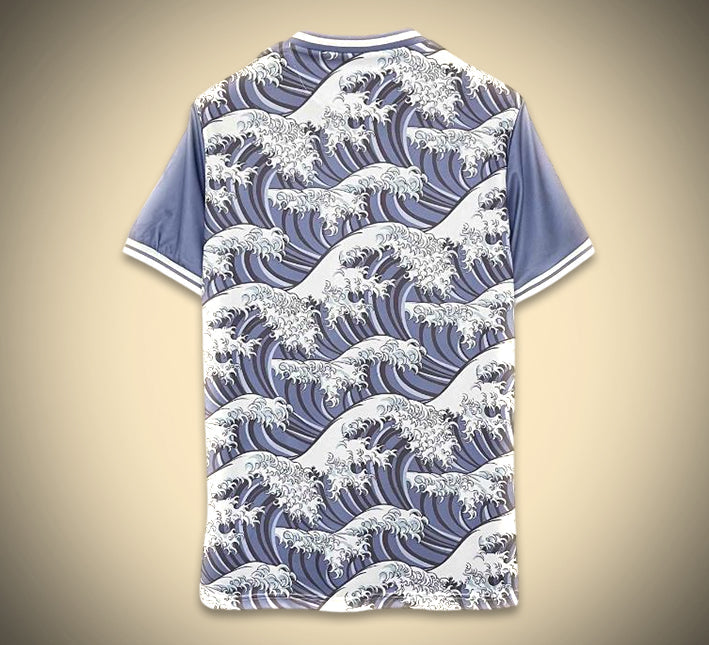 T-shirt maglia giapponese design onda grafica ispirazione manga e cultura nipponica