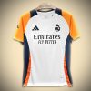 Maglia Real Madrid Allenamento Pre-Partita 2024-2025 vista frontale
