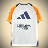 Maglia Real Madrid Allenamento Pre-Partita 2024-2025 vista posteriore