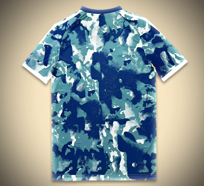 maillot de football concept Real Madrid édition camouflage saison vingt cinq vingt six