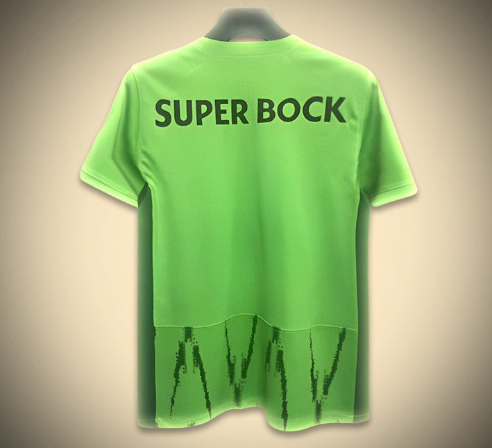 maillotsportingthirddos.jpg Maglia Sporting CP Third Verde 2024-2025 vista laterale
