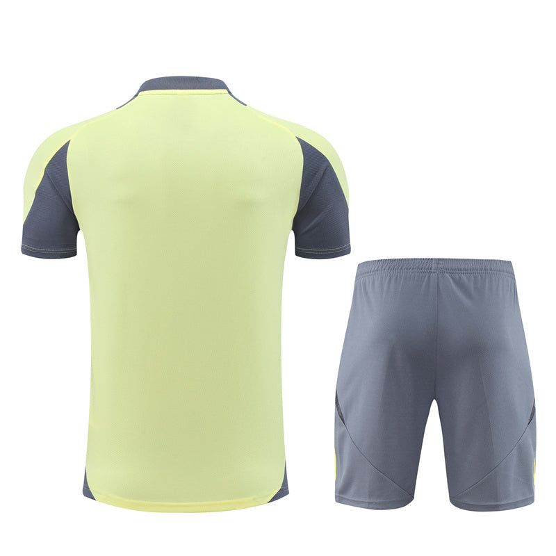 ensemble-maillot-et-short-ajax-saison-2024-2025-tenue-de-football Set maglia e pantaloncini Ajax stagione 2024 2025 tenuta da calcio