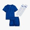 ensemble-maillot-et-short-enfant-chelsea-fc-domicile-saison-2025-2026 Set maglia e pantaloncini bambino Chelsea FC home stagione 2025 2026