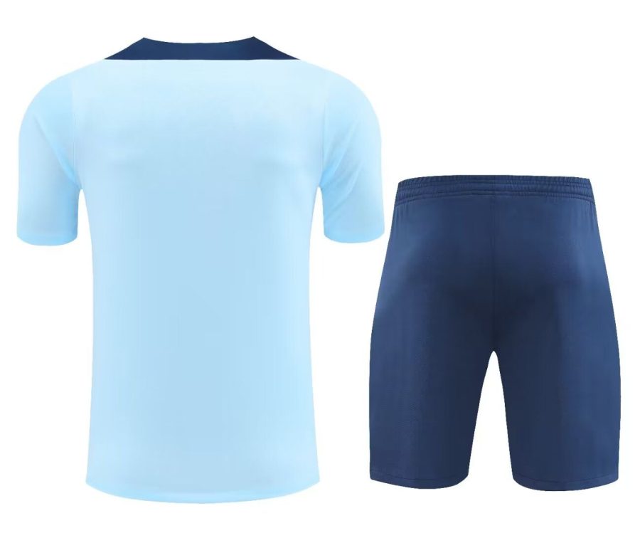 Set maglia e pantaloncini Paris Saint Germain stagione 2024 2025