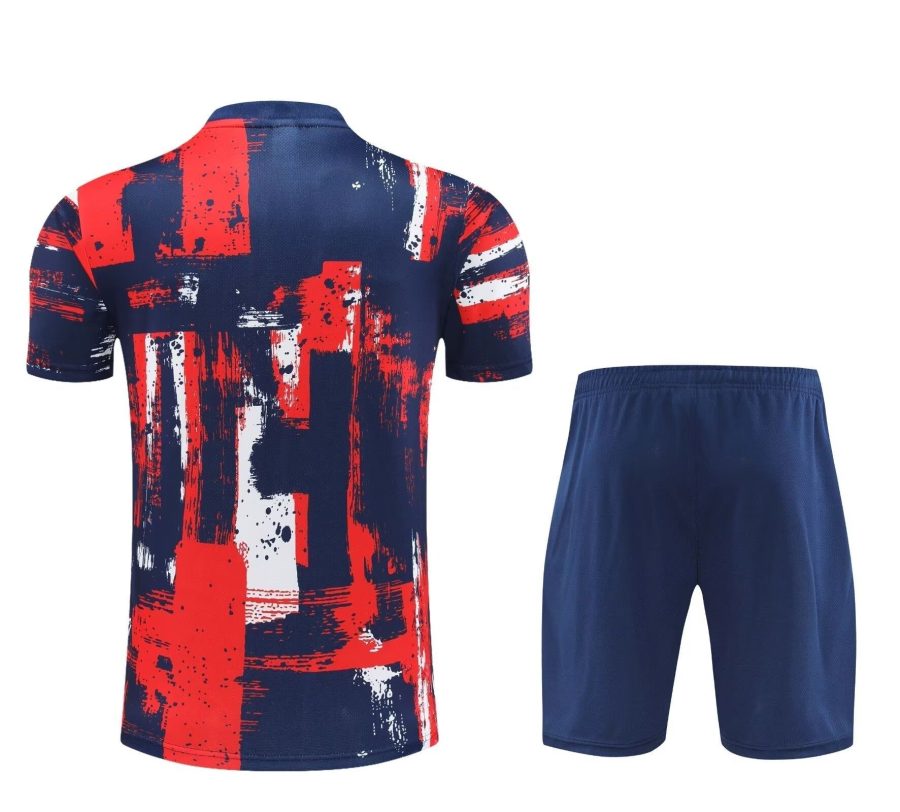 Set maglia e pantaloncini Paris Saint Germain stagione 2024 2025