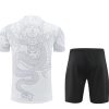 Set maglia e pantaloncini Real Madrid stagione venti ventiquattro venti venticinque