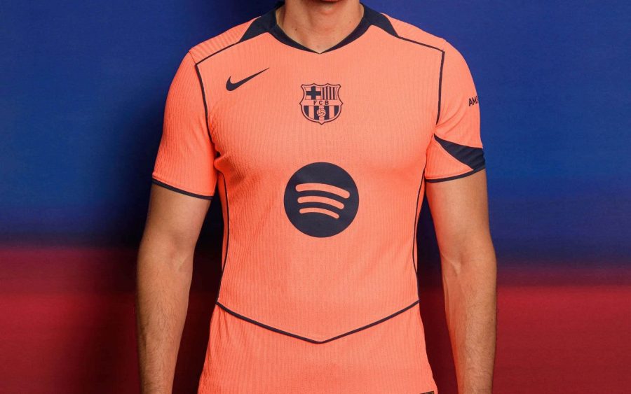 Jersey alternativo FC Barcelona 2025 2026 colori third con logo del club