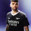 jersey-de-gardien-de-but-arsenal-nouvelle-collection-2024-2025 maglia da portiere Arsenal nuova collezione 2024 2025