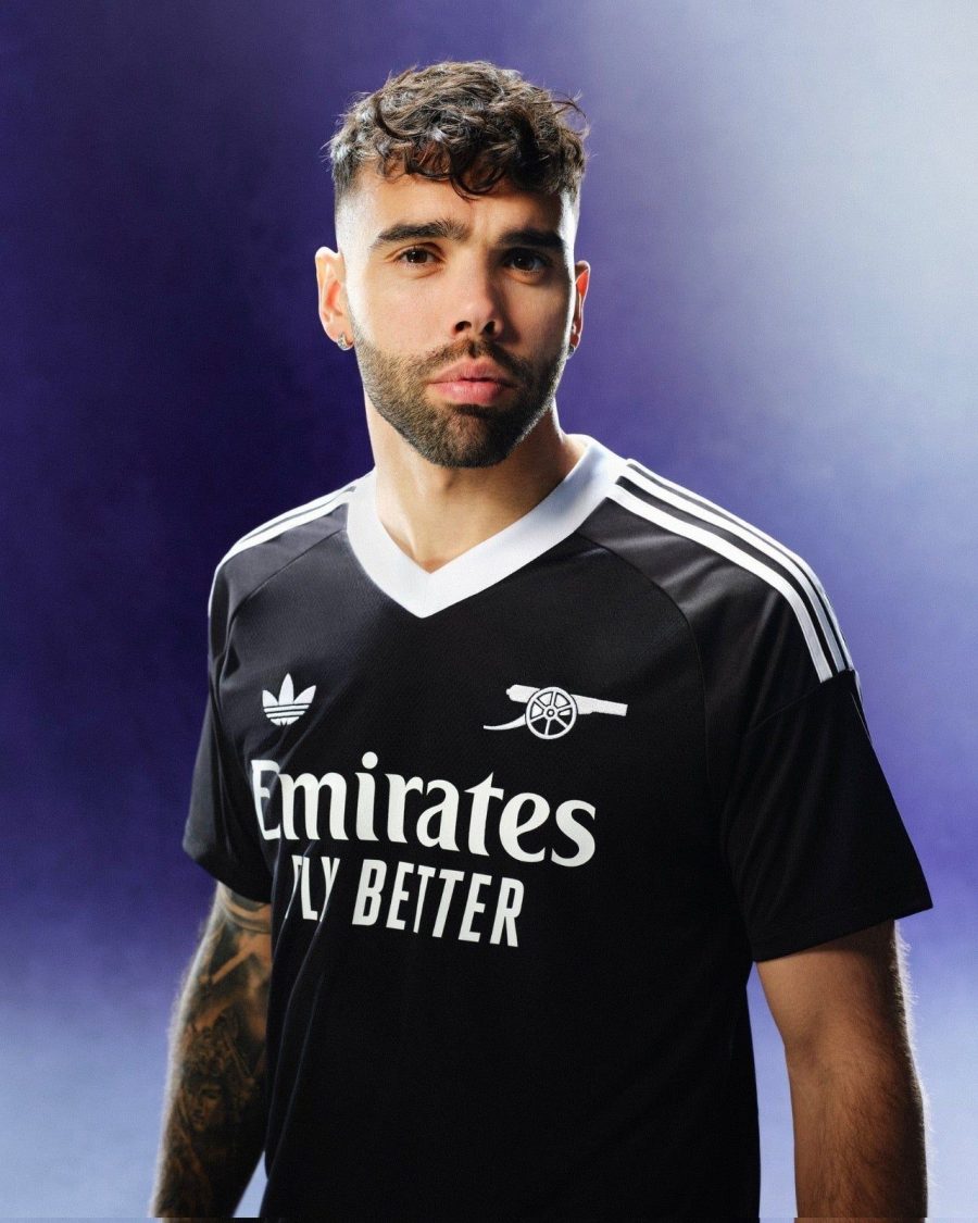 jersey-de-gardien-de-but-arsenal-nouvelle-collection-2024-2025 maglia da portiere Arsenal nuova collezione 2024 2025