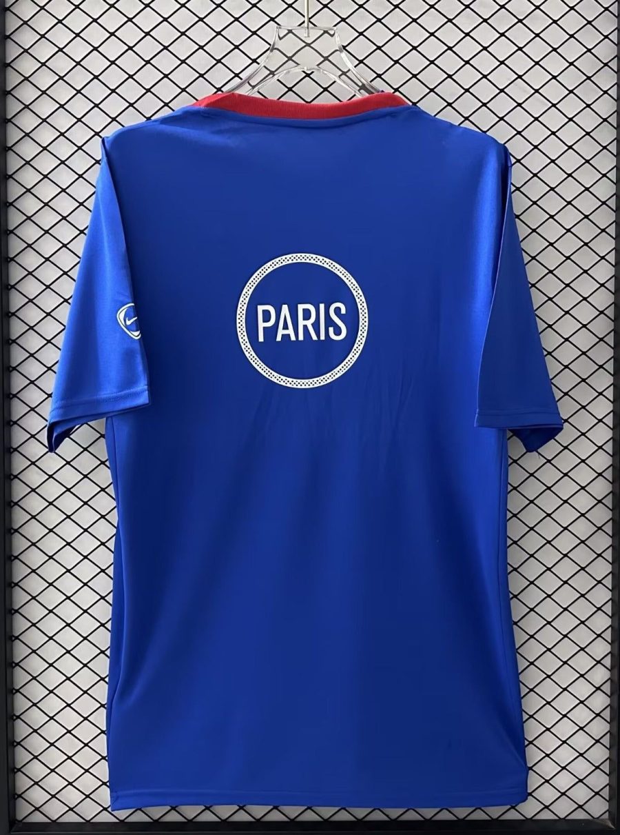 maglia pre partita Paris Saint Germain stagione 2025 2026 divisa riscaldamento ufficiale
