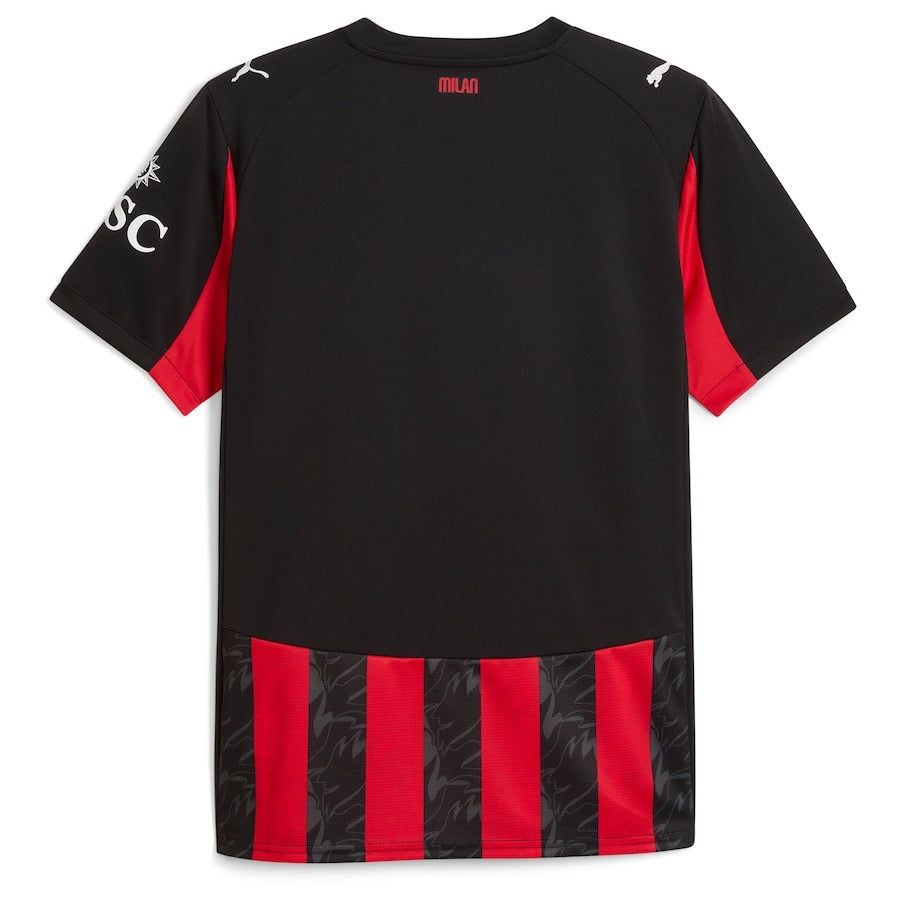 maillot-domicile-ac-milan-saison-2025-2026-rouge-et-noir-avec-ecusson-officiel maglia home AC Milan stagione 2025 2026 rossa e nera con stemma ufficiale