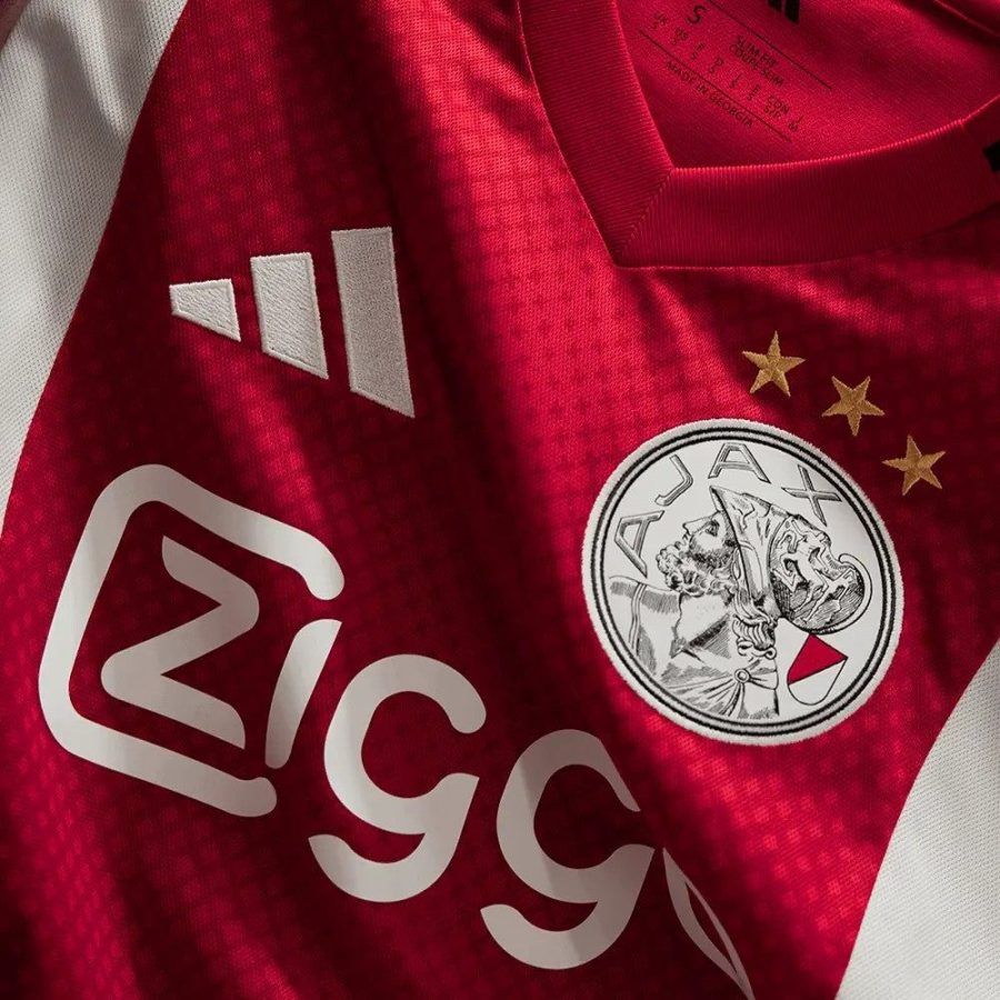 Maglia home Ajax Amsterdam stagione 2025 2026 rossa e bianca