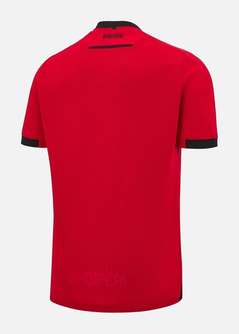 maglia home Albania 2025 rossa e nera con stemma della selezione