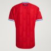 maillot-domicile-chili-2026-rouge-et-bleu-tenue-officielle-supporter Maglia Home Cile 2026 rossa e blu tenuta ufficiale tifoso