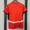maillot-domicile-de-la-selection-d-egypte-saison-2026-tenue-officielle-rouge maglia Home della selezione d'Egitto stagione 2026 divisa ufficiale rossa