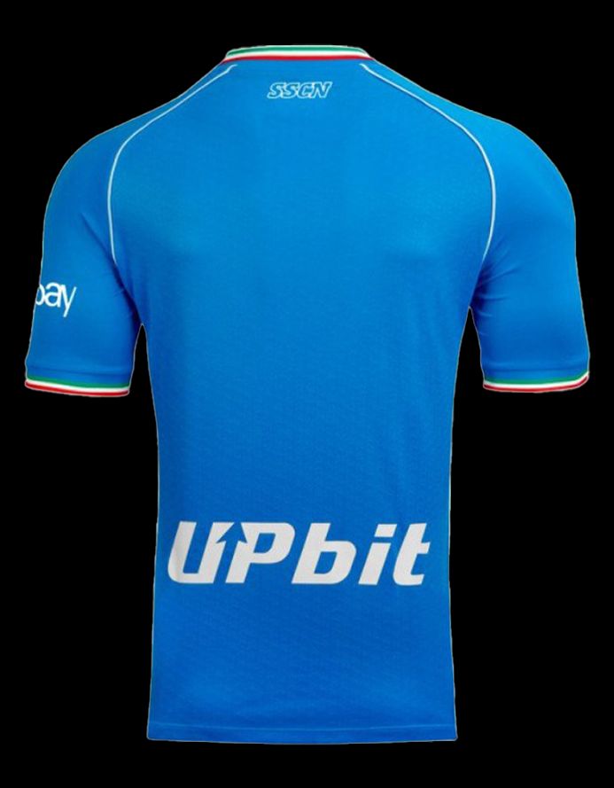 maglia home del Napoli stagione venti ventitre venti ventiquattro azzurra