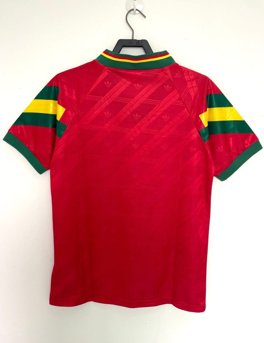 maillot-domicile-du-portugal-saison-mille-neuf-cent-quatre-vingt-douze maglia home del Portogallo stagione mille novecento novantadue