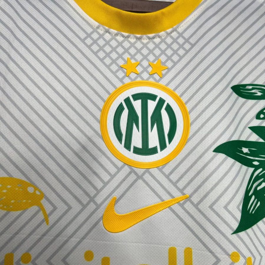 maglia home Inter Milan edizione speciale gialla motivo serpente