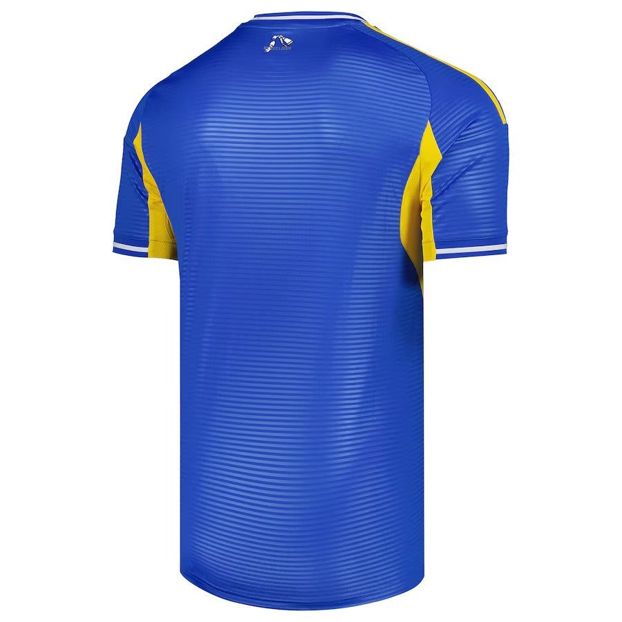 Maglia Home Leeds United stagione 2025 2026 tenuta ufficiale bianca e blu