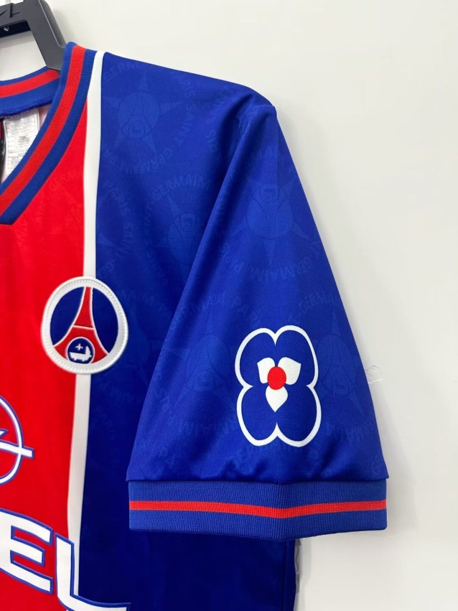 maillot-domicile-paris-saint-germain-saison-1995-1996-vintage Maglia home Paris Saint Germain stagione 1995 1996 vintage