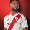 maillot-domicile-river-plate-saison-vingt-vingt-quatre-vingt-vingt-cinq maglia Home River Plate stagione venti ventiquattro venti venticinque