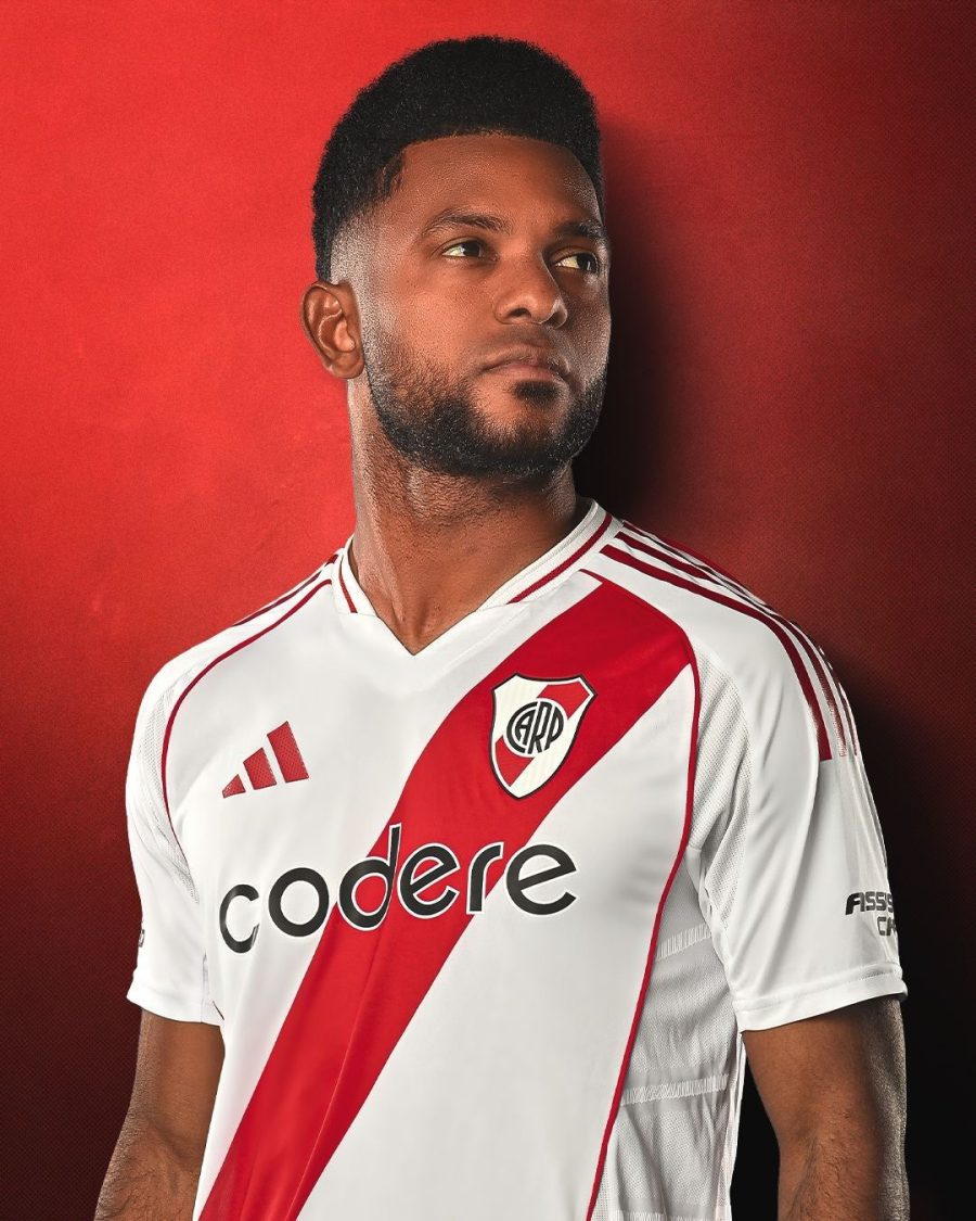 maillot-domicile-river-plate-saison-vingt-vingt-quatre-vingt-vingt-cinq maglia Home River Plate stagione venti ventiquattro venti venticinque