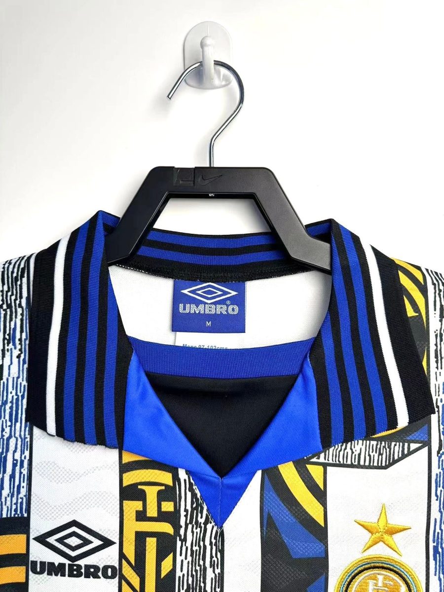 Maglia away Inter Milan stagione millenovecentonovantacinque millenovecentonovantasei