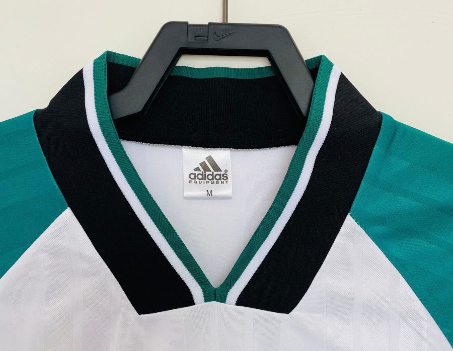 maillot extérieur Liverpool FC manches longues saison 1993 1994 vintage