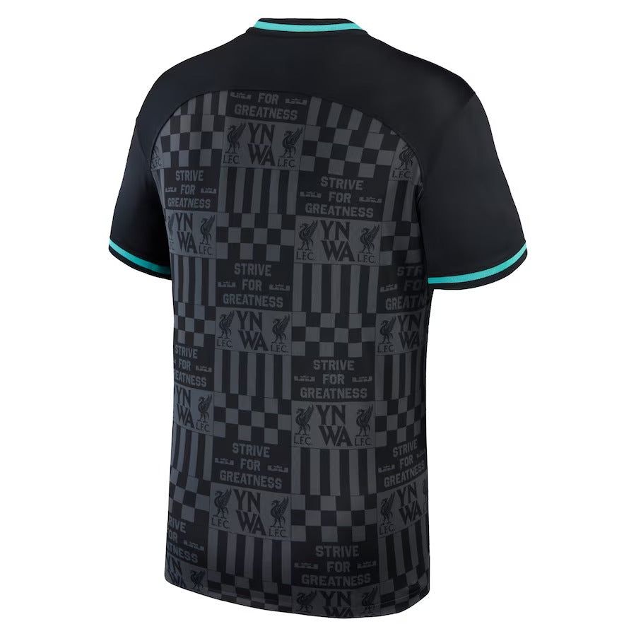 maillot-special-liverpool-saison-2023-2024-rouge-tenue-officielle-football maglia speciale Liverpool stagione 2023 2024 rossa tenuta ufficiale calcio