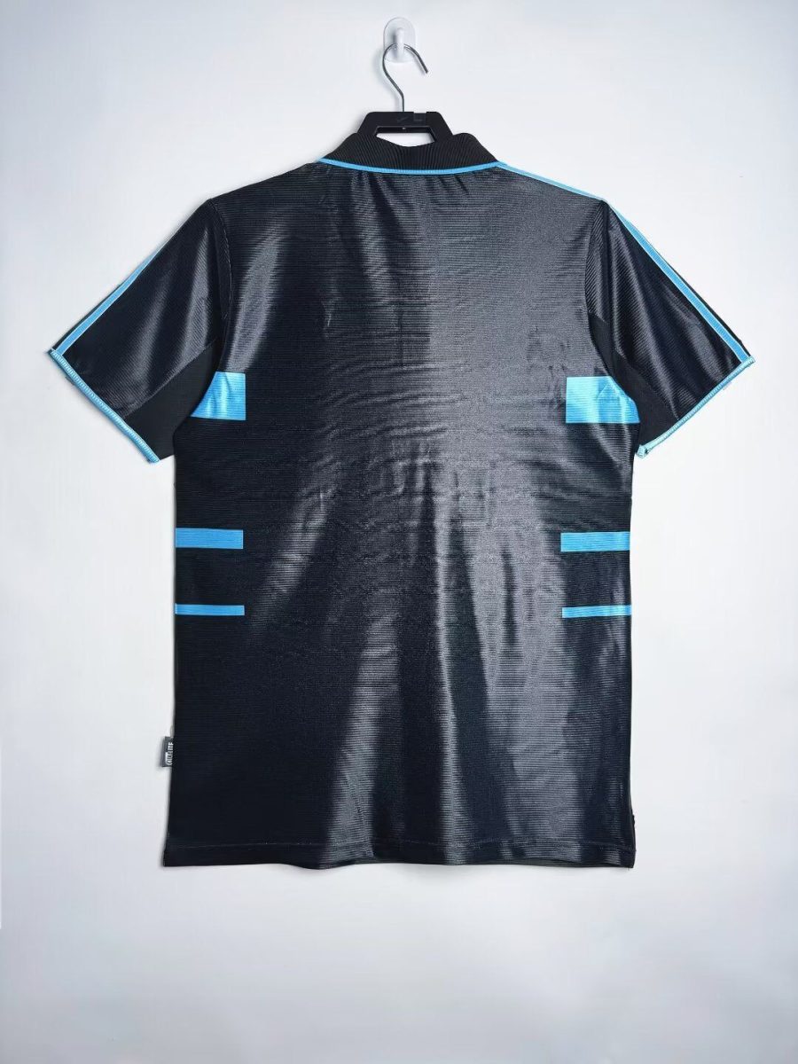 maillot-third-olympique-de-marseille-saison-mille-neuf-cent-quatre-vingt-dix-neuf-deux-mille Maillot third Olympique de Marseille saison mille neuf cent quatre vingt dix neuf deux mille