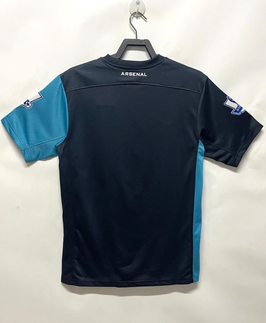 tenue-de-football-arsenal-a-l-exterieur-edition-deux-mille-onze-deux-mille-douze Tenuta da calcio Arsenal Away edizione duemilaundici duemiladodici