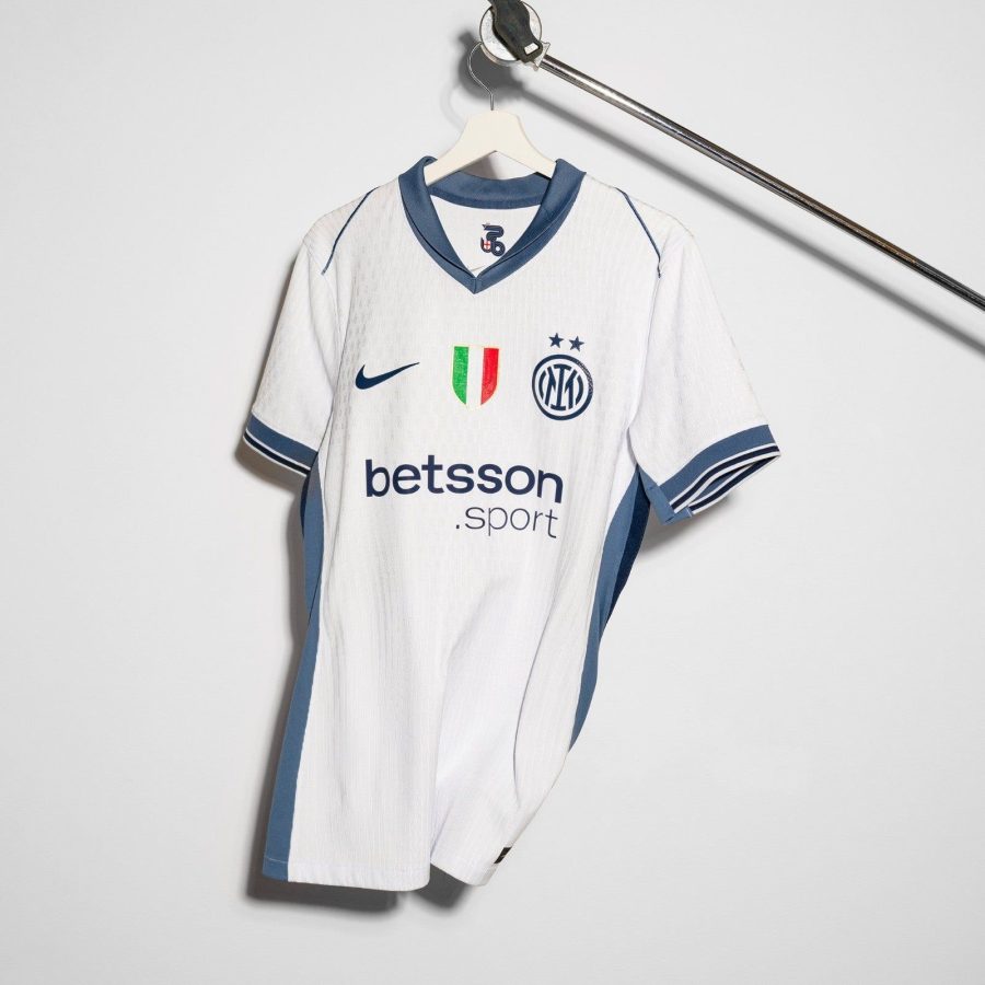 tenue-de-football-inter-milan-a-l-exterieur-jersey-bleu-marine-et-turquoise Tenuta da calcio Inter Milan away maglia blu scuro e turchese