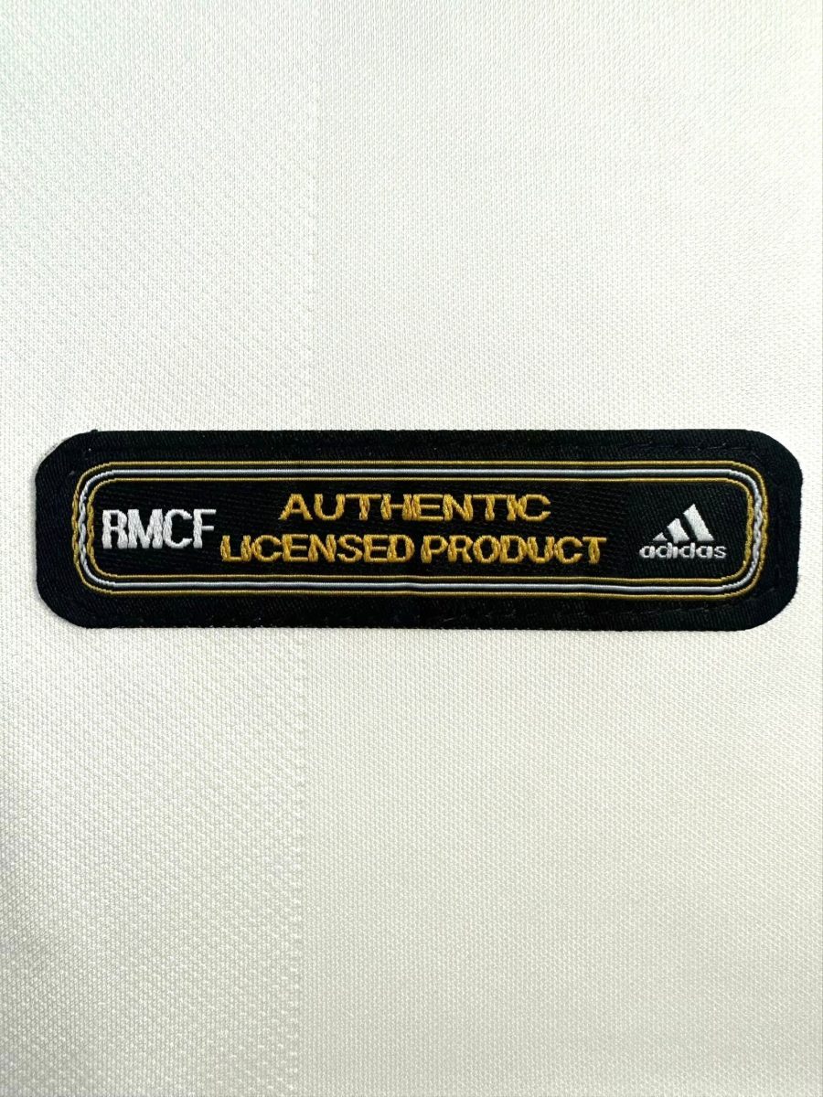 tenuta Home Real Madrid 2001 2002 stile classico