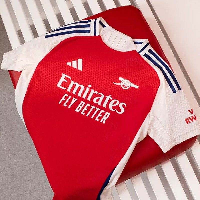 tenue-officielle-arsenal-home-jersey-2024-2025-pour-supporter tenuta ufficiale Arsenal home jersey 2024 2025 per tifoso