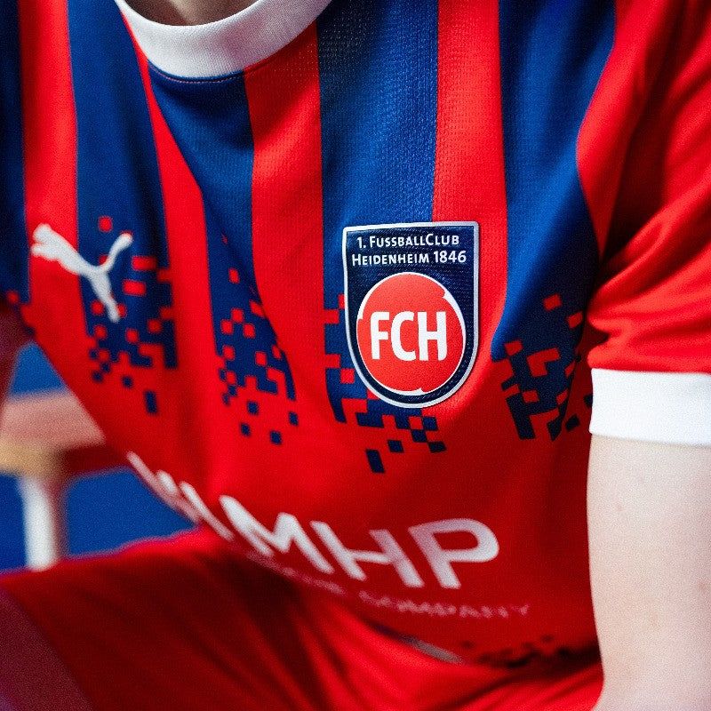 tenue-officielle-fc-heidenheim-maillot-de-football-domicile-nouvelle-collection tenuta ufficiale FC Heidenheim maglia da calcio Home nuova collezione