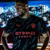 Tunica ufficiale Manchester City terza tenuta 2023 2024 per tifoso