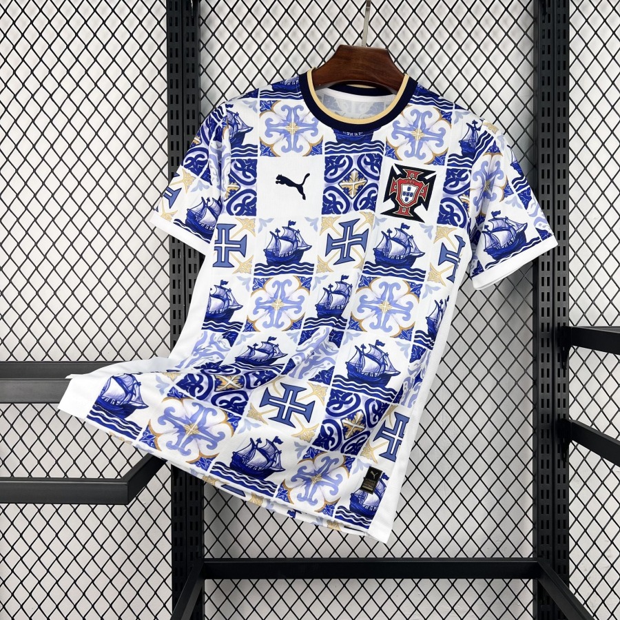 08948618a506406fb439e599b1c4a629.jpg Maglia Portogallo 2026/27 Versione A