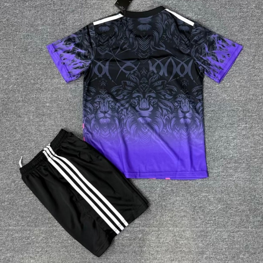 134491677cade457fc053c1b08a16b7f.jpg Maglia Manchester United 2025/26 Bambino