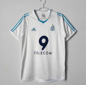 19C4BE3F-B433-4359-8F5B-B262F8E02FF6.jpg Maglia OM Home 2002/03